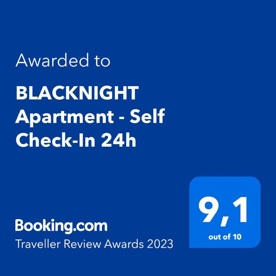 Blacknight Apartment - Self Check-In 24H Wroclaw Bagian luar foto