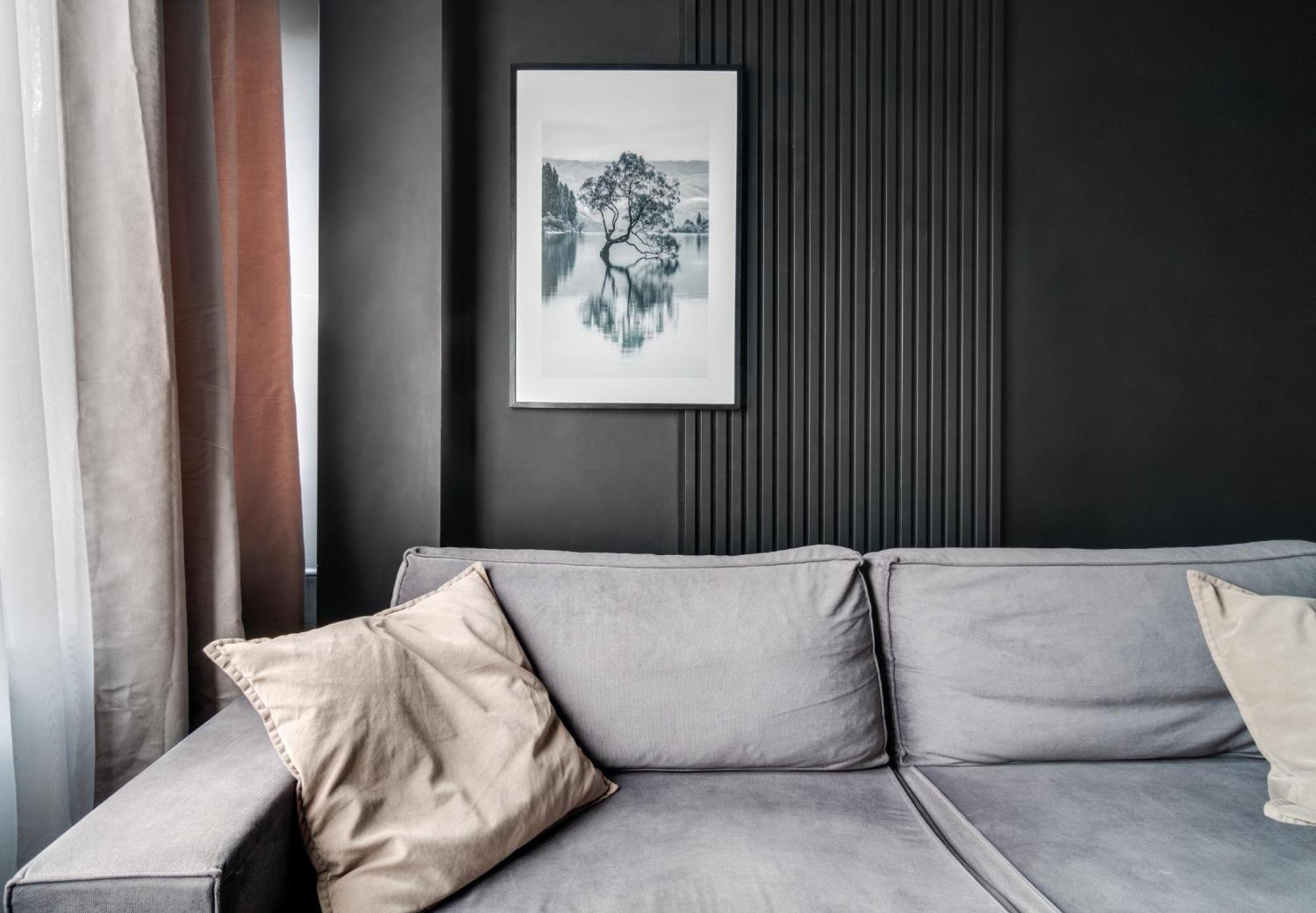 Blacknight Apartment - Self Check-In 24H Wroclaw Bagian luar foto